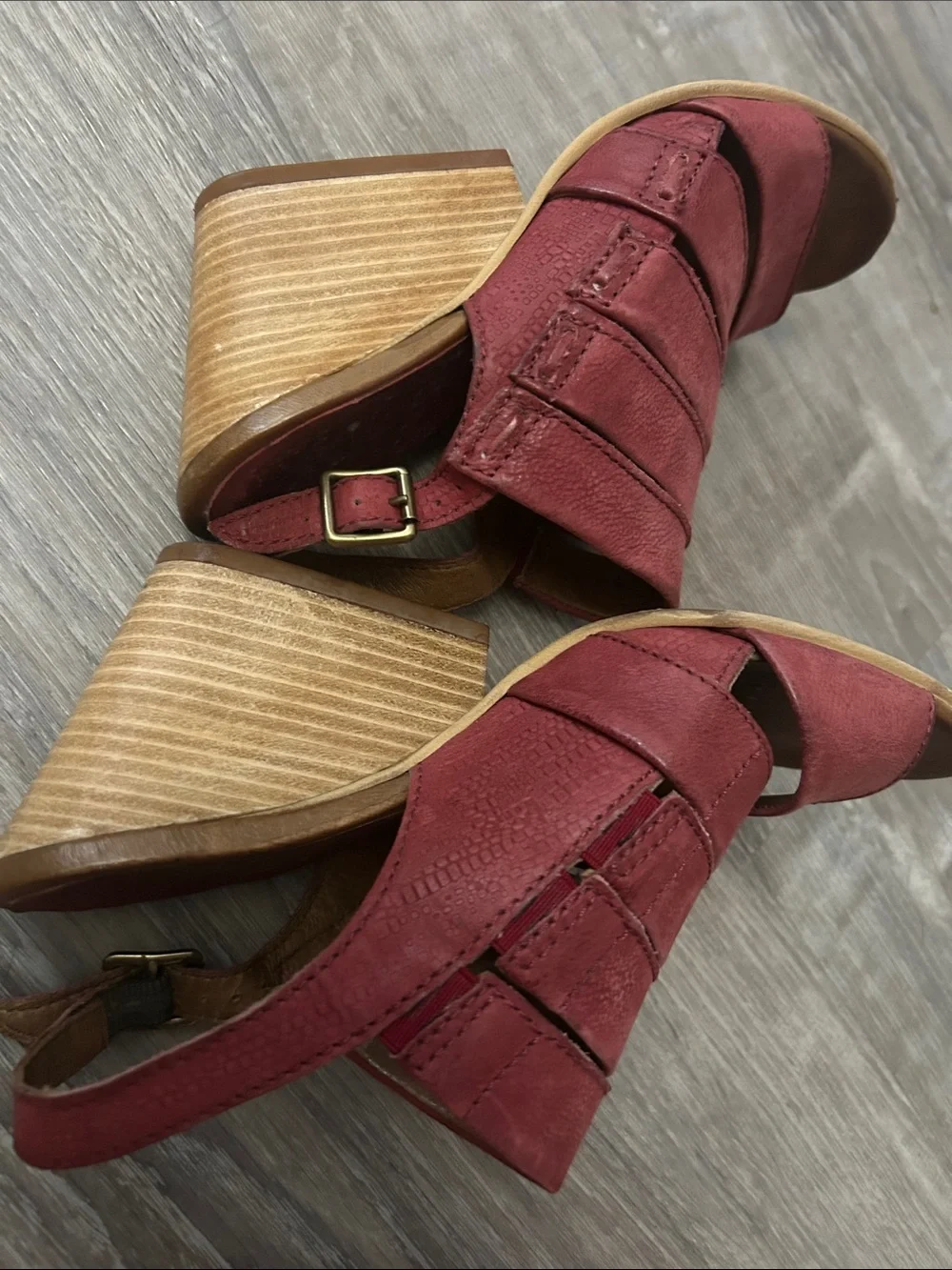 Miz Mooz Coral-Pink Suede Wedge Sandals 37